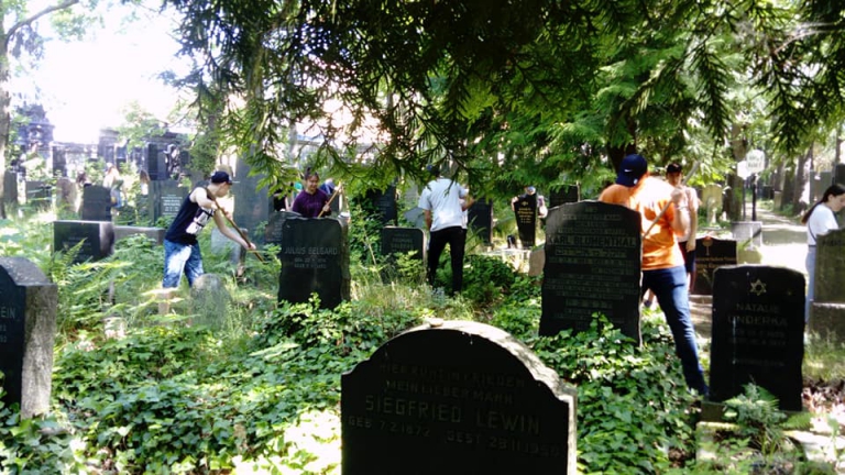 Erinnern und Gedenken mal praktisch