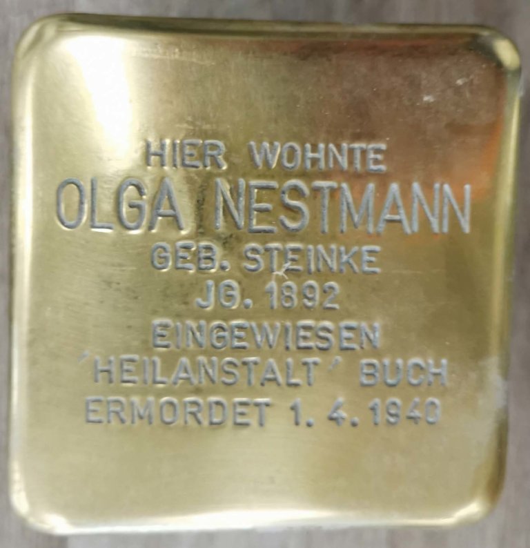 Stolpersteinverlegung für Olga Nestmann